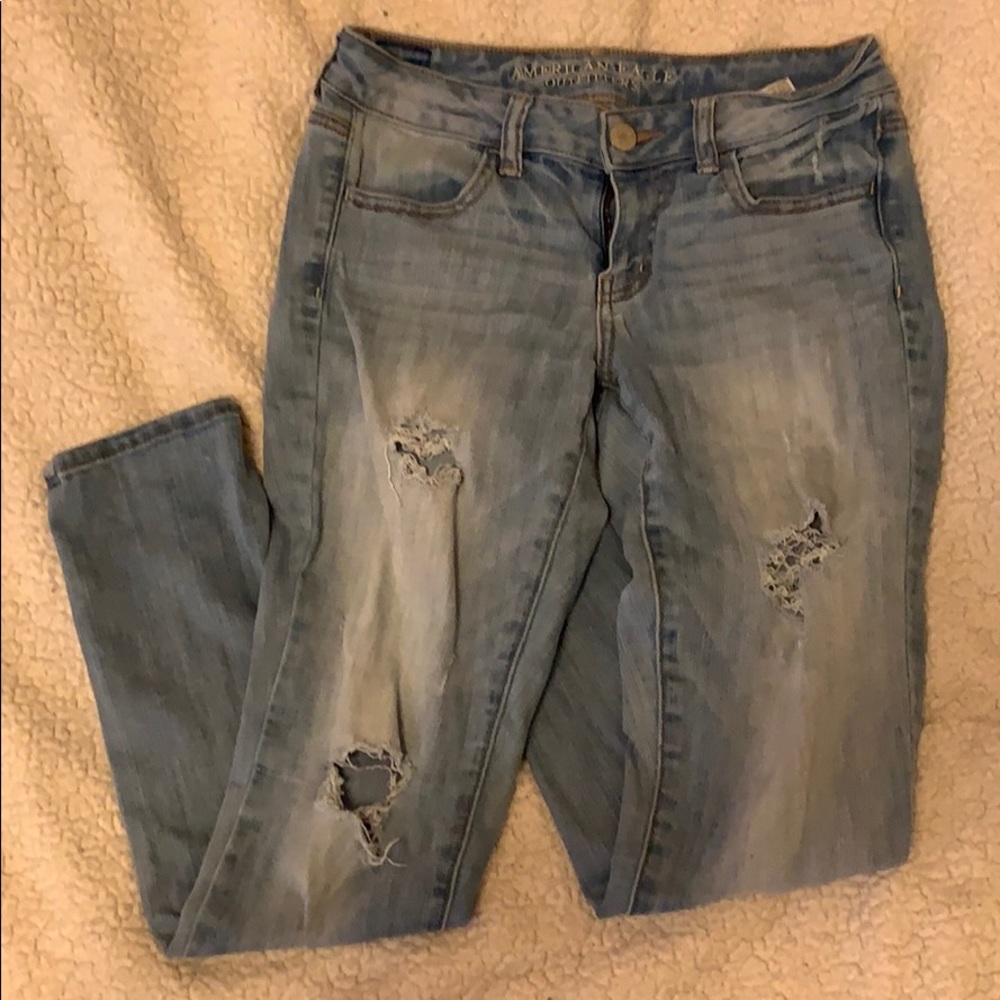 Light wash American Eagle Jeggins jeans